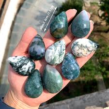 moss agate gemstone 
