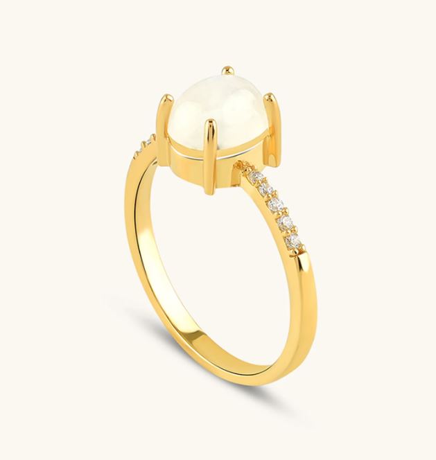 Luminosa Moonstone Ring