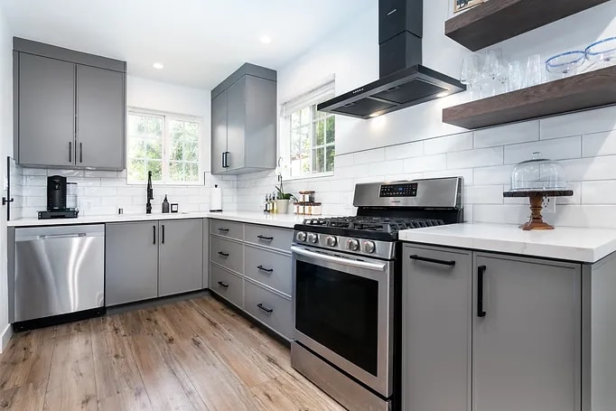  Los Angeles kitchen remodeling contractor helping a homeowner optimize layout without demolition